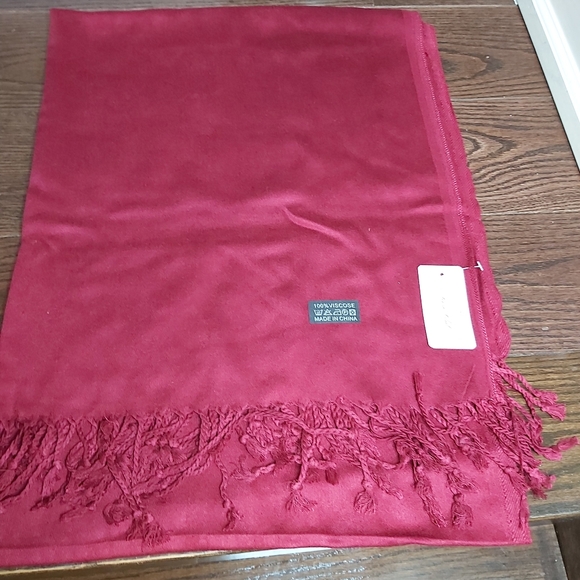 Rose Club Fashion Scarf - Picture 8 of 10